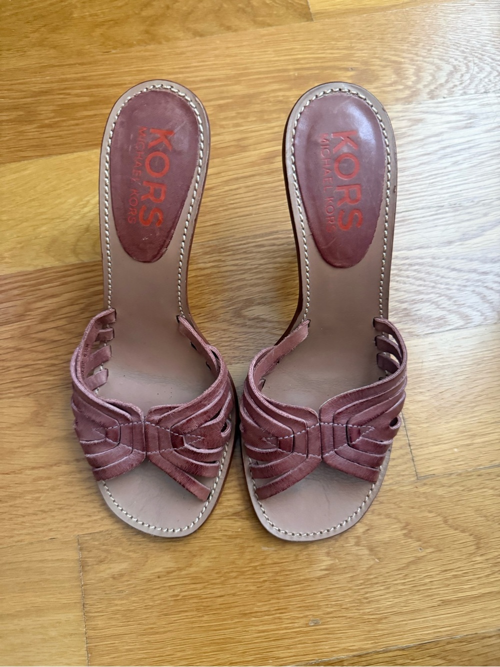 KORS Michael Kors Mauve Leather Slide sandal